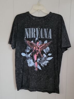 Nirvana Men's Shirt Large Black Graphic Short Sleeve Tee Shirt